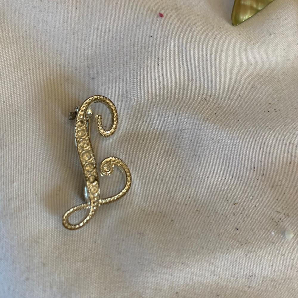 Jewelry - Picture 14 of 16